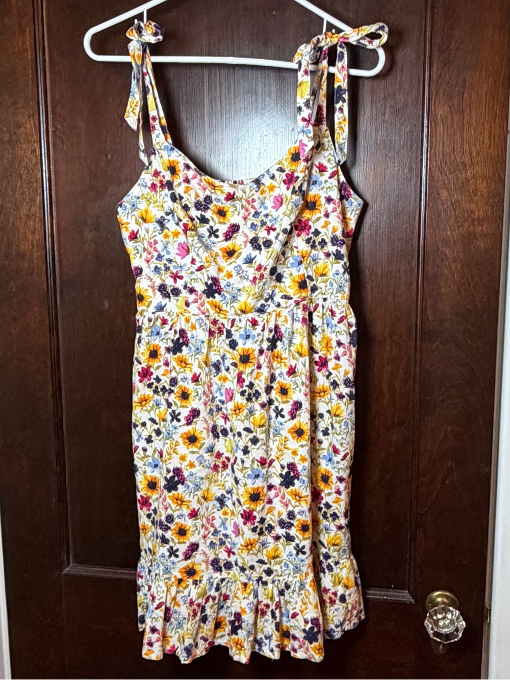 Old Navy Sundress Medium NWT Floral Cami Style White Multicolor Cotton/Viscose